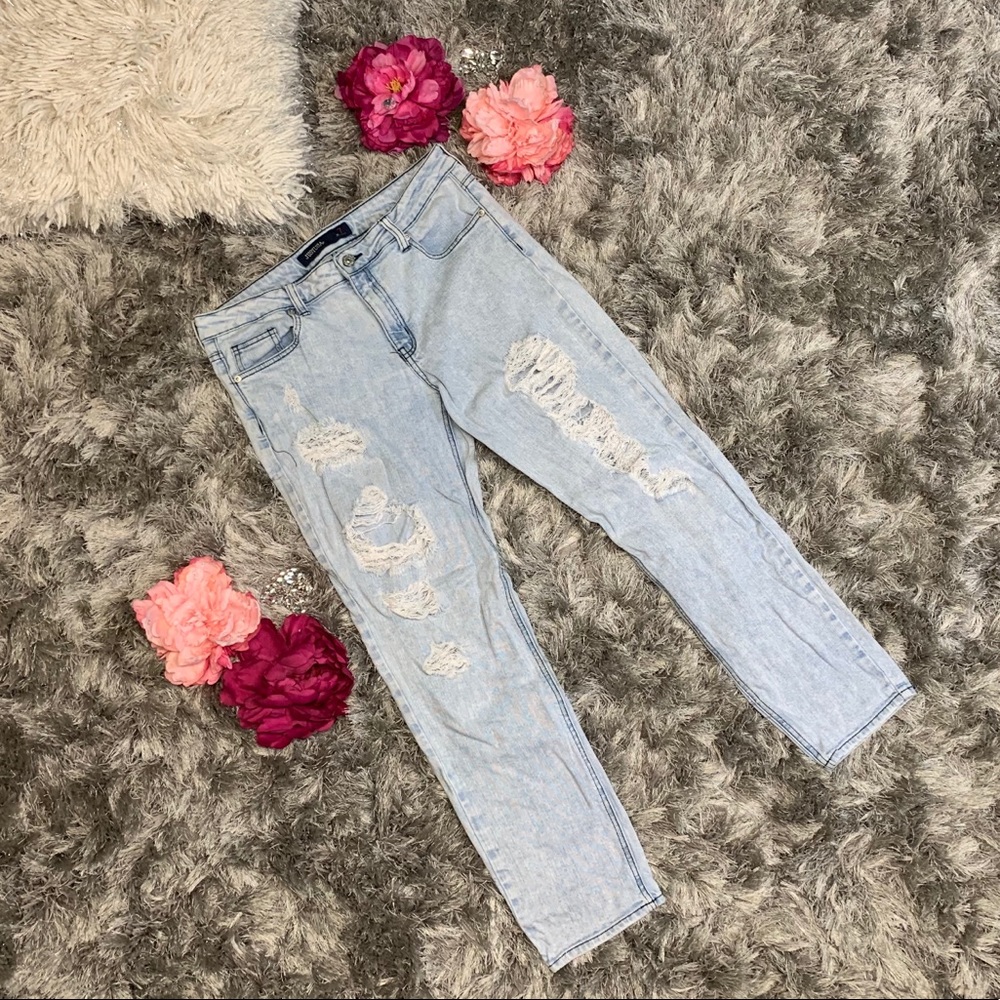 Just USA Ripped Boyfriend Jeans Women size 7